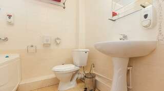 Гостиница Регина Казань Номер улучшенный с 1 двуспальной кроватью-2